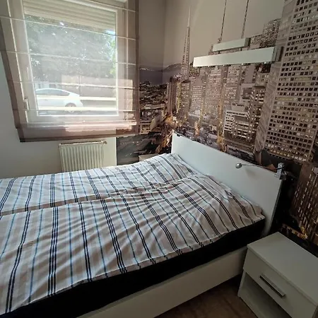 Center Apartman Apartment *